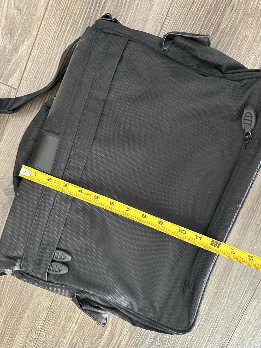 Vintage Tumi T2 Ballistic Black Men's Messenger Bag with Shoulder Strap